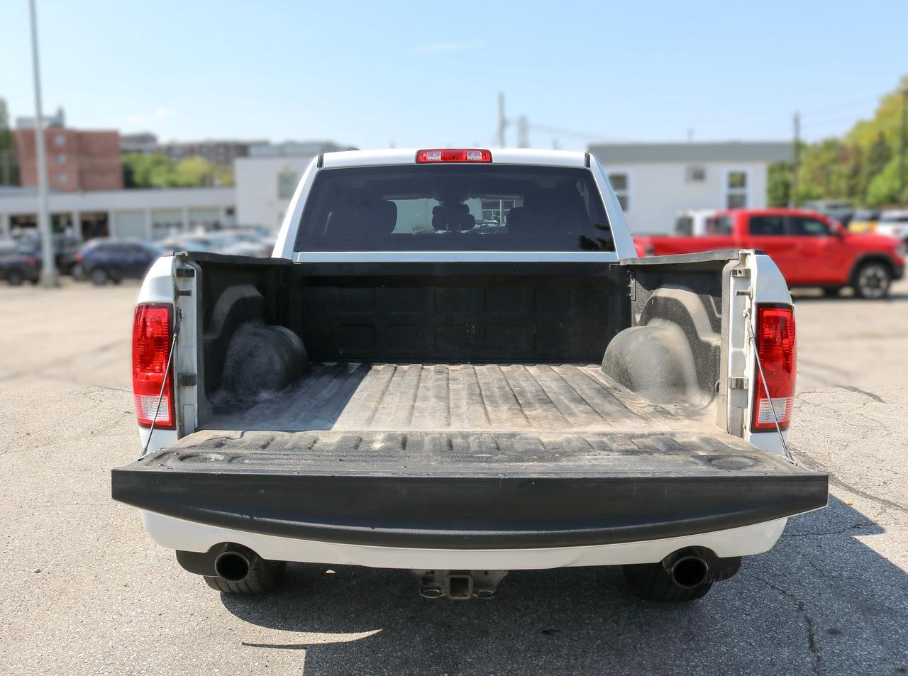 2023 RAM 1500 Classic Express 4x4 Crew Cab 5'7  Box | REMOTE START | Photo