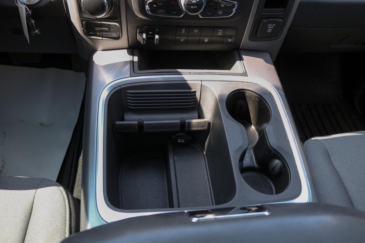 2023 RAM 1500 Classic Express 4x4 Crew Cab 5'7  Box | REMOTE START | Photo