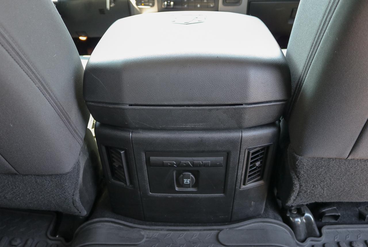2023 RAM 1500 Classic Express 4x4 Crew Cab 5'7  Box | REMOTE START | Photo