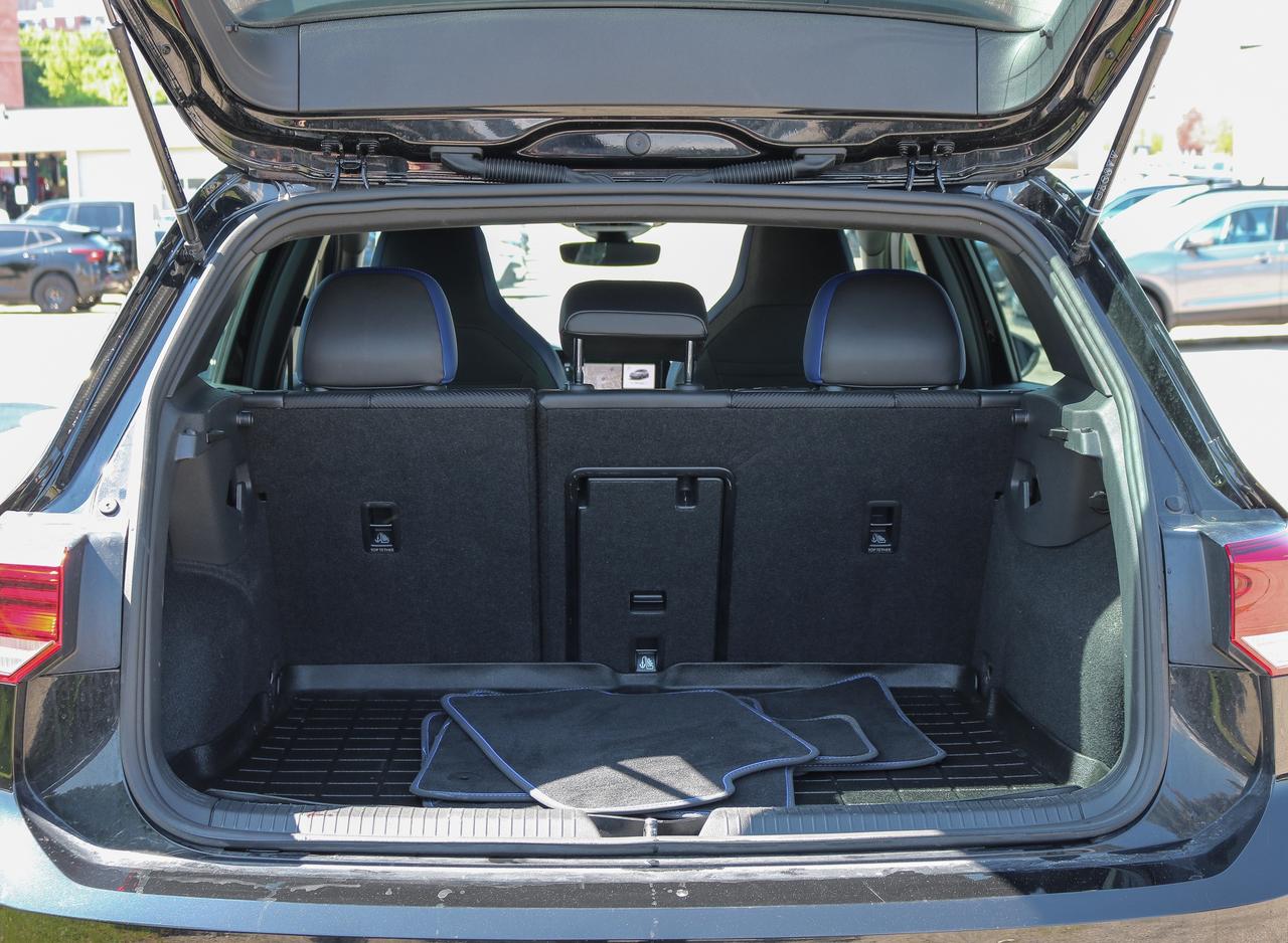2024 Volkswagen Golf R DSG | NAVIGATION | SUNROOF | PREMIUM AUDIO | Photo