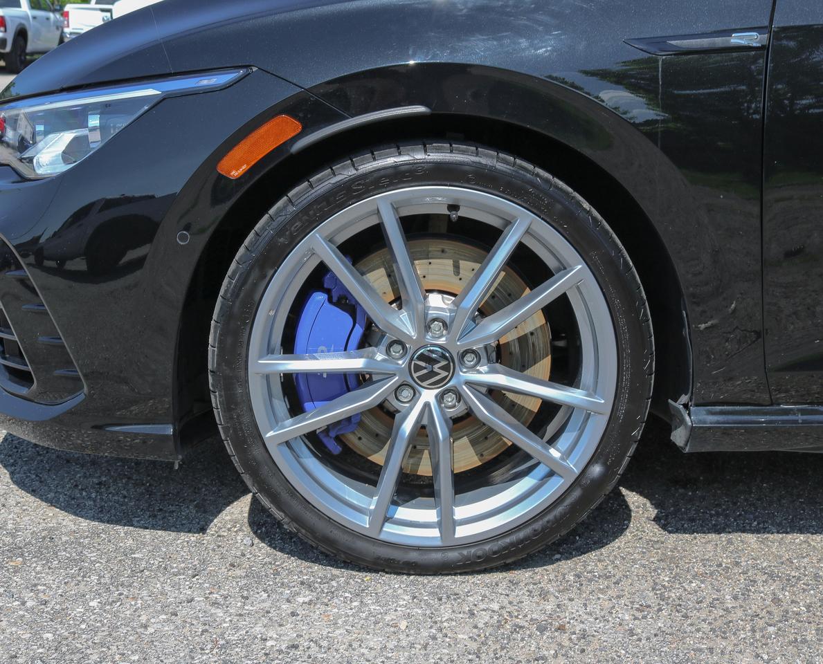 2024 Volkswagen Golf R DSG | NAVIGATION | SUNROOF | PREMIUM AUDIO | Photo