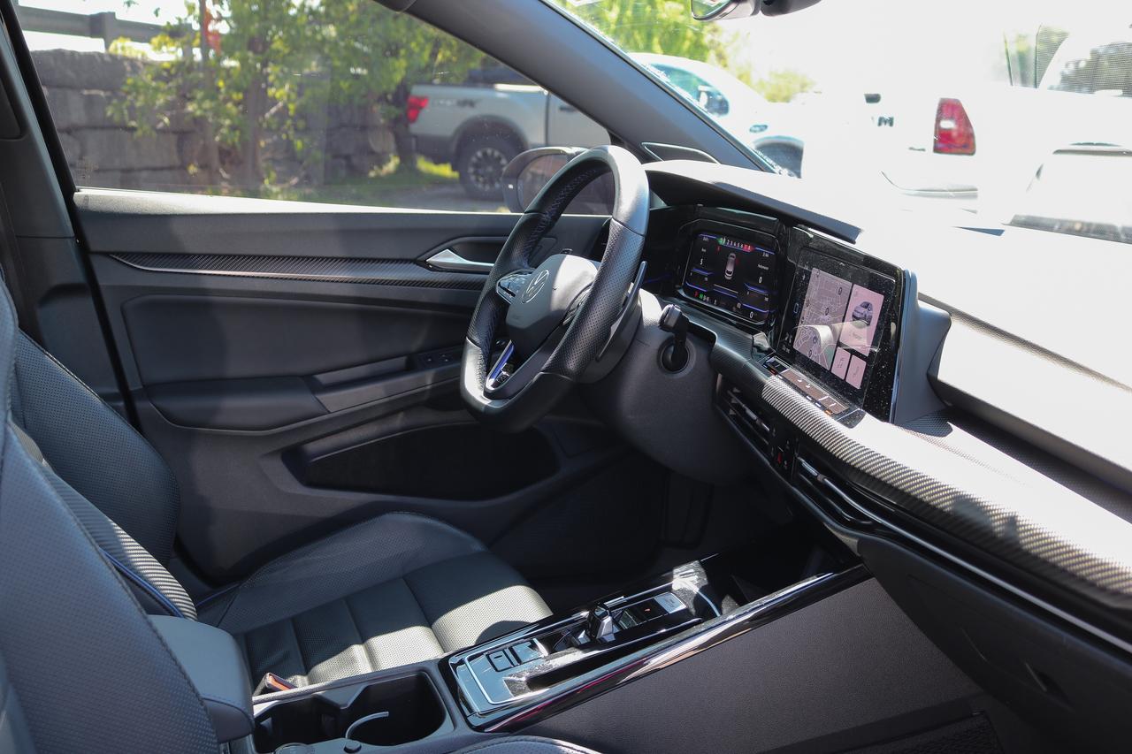 2024 Volkswagen Golf R DSG | NAVIGATION | SUNROOF | PREMIUM AUDIO | Photo