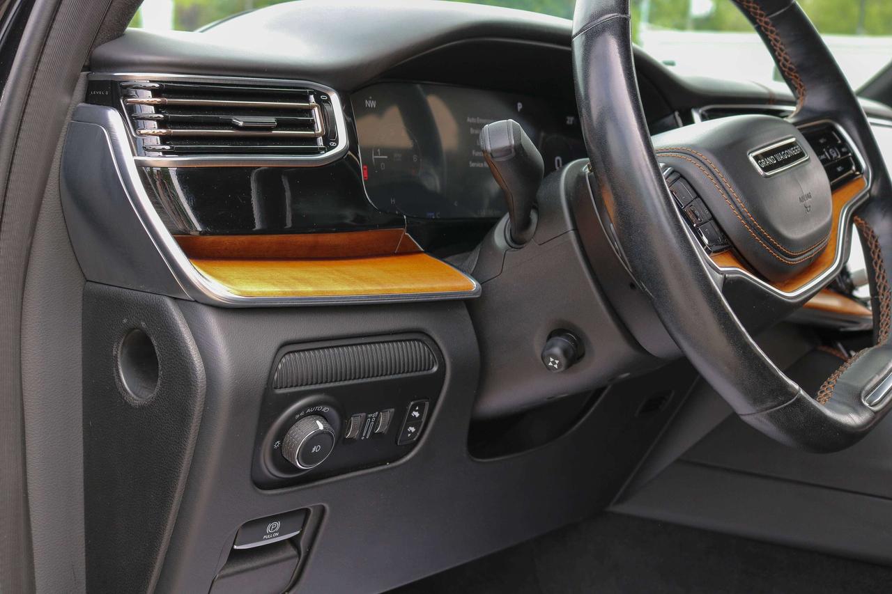 2022 Jeep Grand Wagoneer Series III 4x4 | NAVIGATION | REMOTE START | Photo