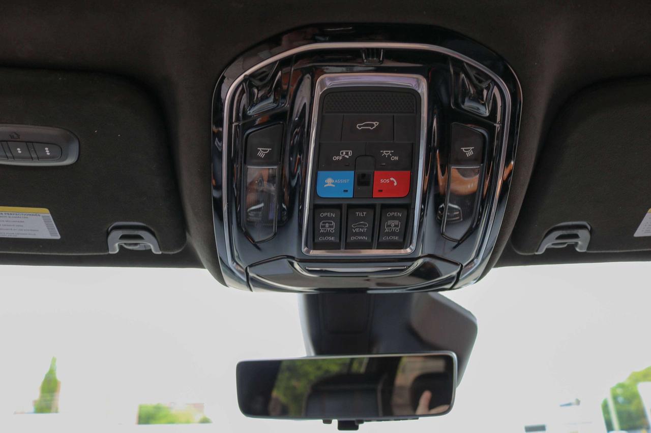 2022 Jeep Grand Wagoneer Series III 4x4 | NAVIGATION | REMOTE START | Photo