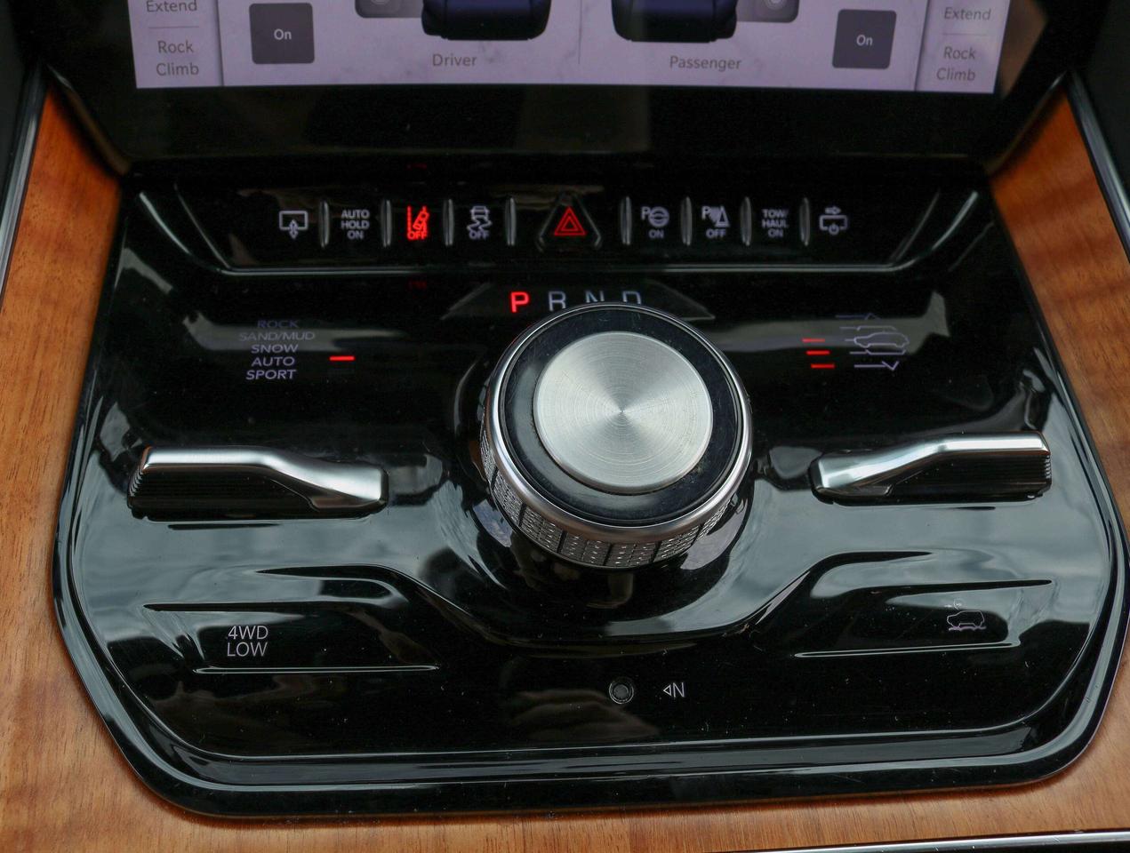 2022 Jeep Grand Wagoneer Series III 4x4 | NAVIGATION | REMOTE START | Photo