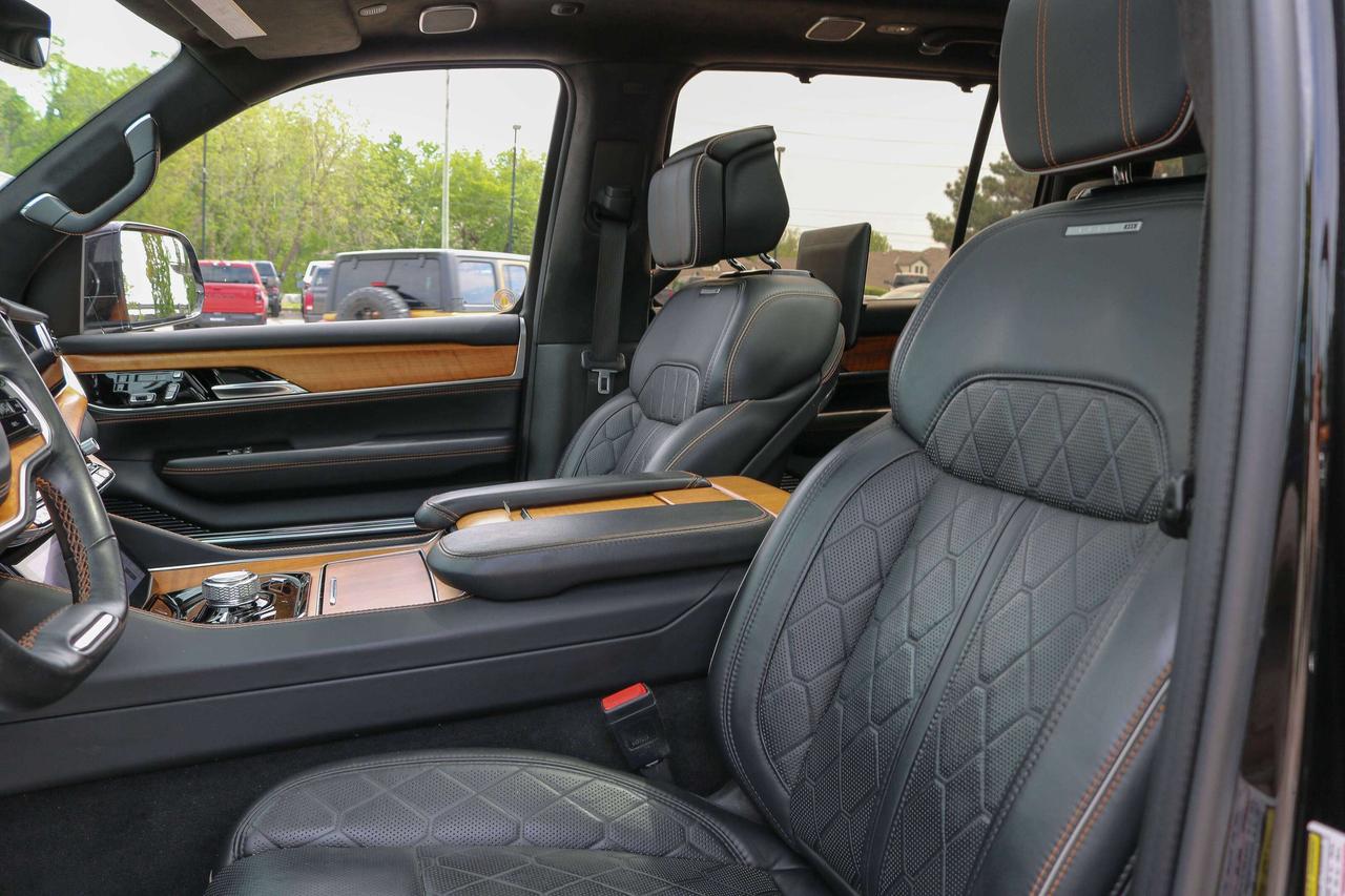 2022 Jeep Grand Wagoneer Series III 4x4 | NAVIGATION | REMOTE START | Photo