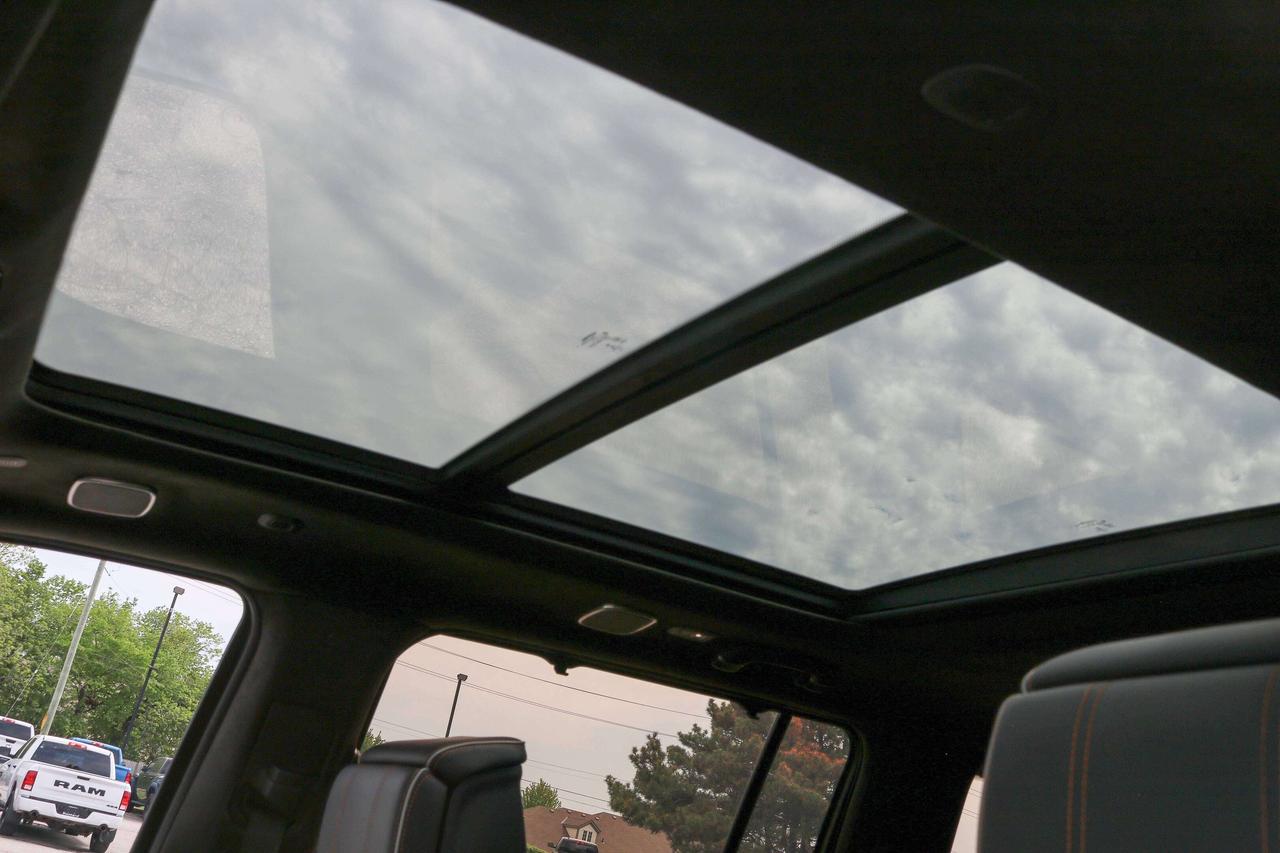 2022 Jeep Grand Wagoneer Series III 4x4 | NAVIGATION | REMOTE START | Photo