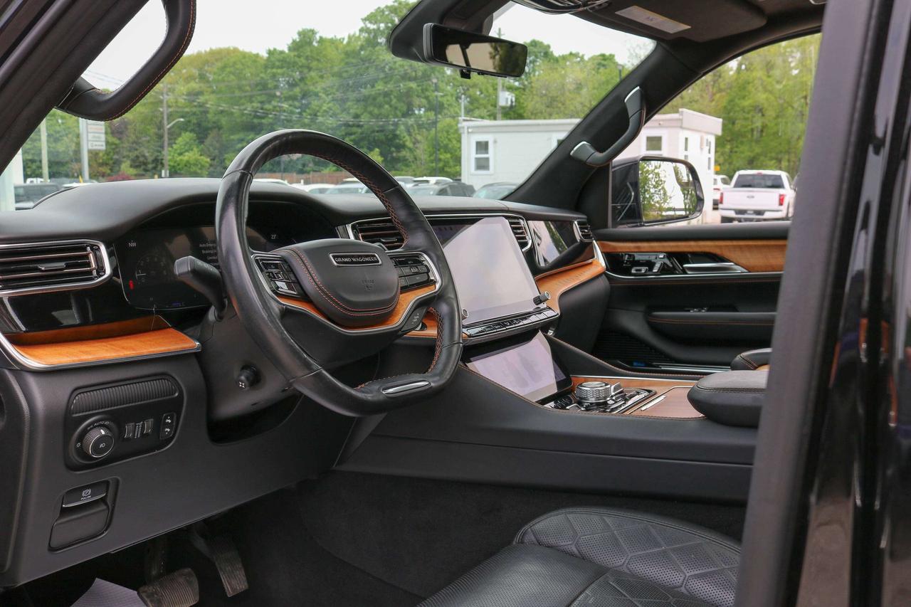 2022 Jeep Grand Wagoneer Series III 4x4 | NAVIGATION | REMOTE START | Photo