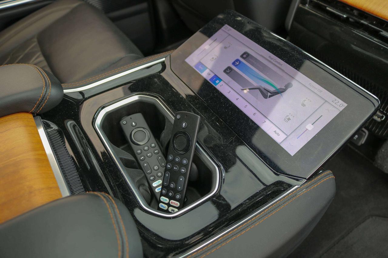 2022 Jeep Grand Wagoneer Series III 4x4 | NAVIGATION | REMOTE START | Photo