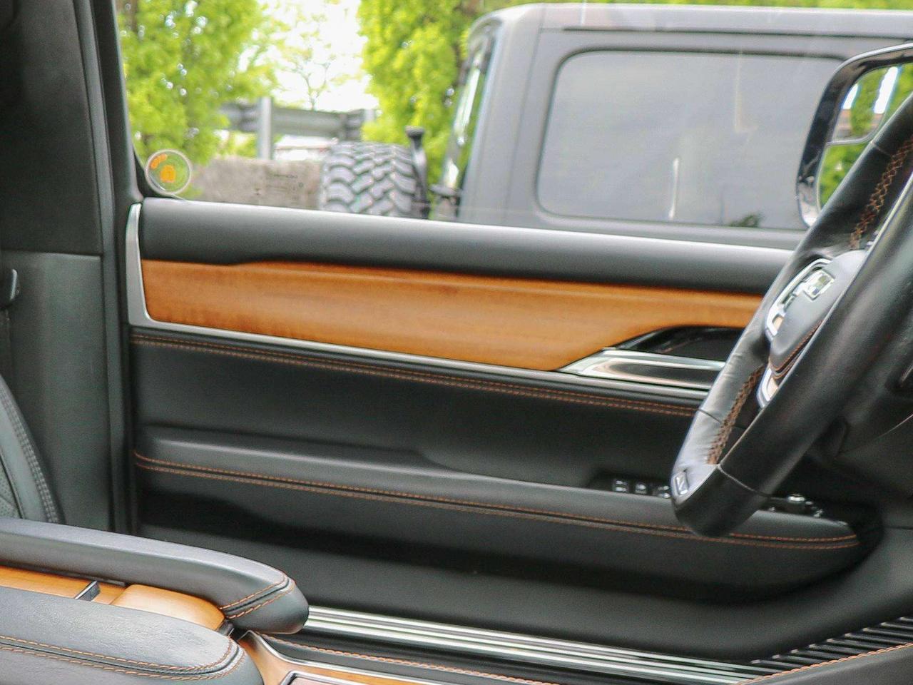 2022 Jeep Grand Wagoneer Series III 4x4 | NAVIGATION | REMOTE START | Photo