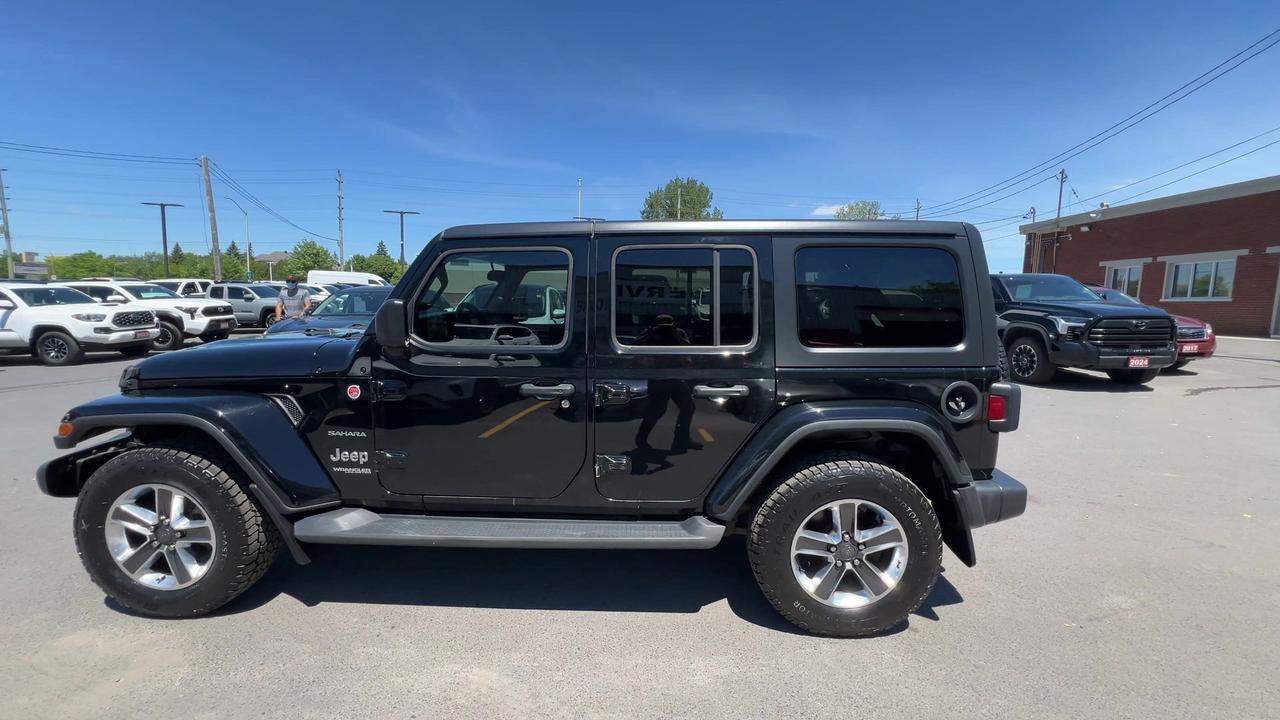 2018 Jeep Wrangler JK Unlimited SAHARA 4X4 | HTD LEATHER | CARPLAY | HARD TOP Photo