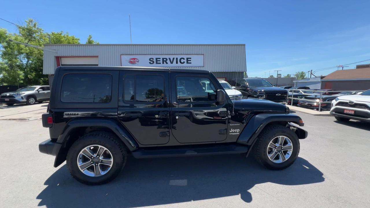 2018 Jeep Wrangler JK Unlimited SAHARA 4X4 | HTD LEATHER | CARPLAY | HARD TOP Photo