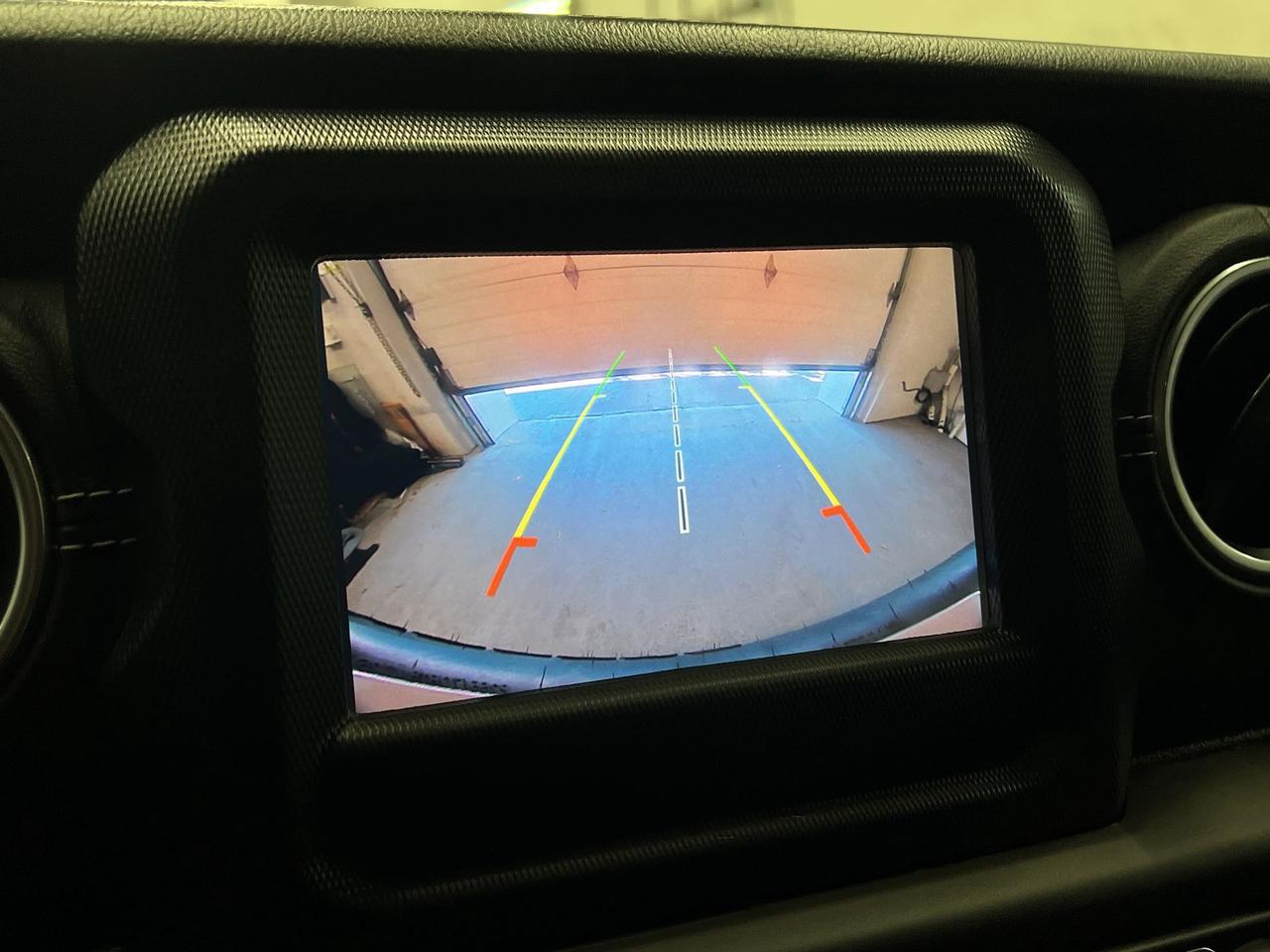 2018 Jeep Wrangler JK Unlimited SAHARA 4X4 | HTD LEATHER | CARPLAY | HARD TOP Photo