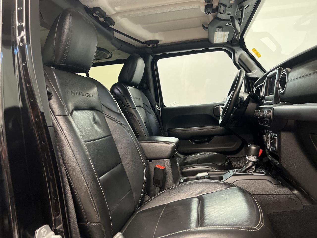 2018 Jeep Wrangler JK Unlimited SAHARA 4X4 | HTD LEATHER | CARPLAY | HARD TOP Photo