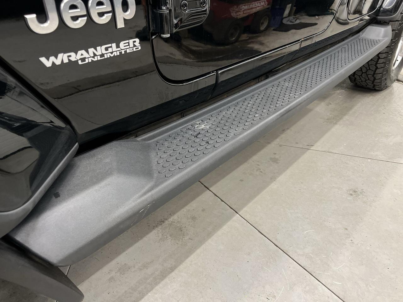 2018 Jeep Wrangler JK Unlimited SAHARA 4X4 | HTD LEATHER | CARPLAY | HARD TOP Photo