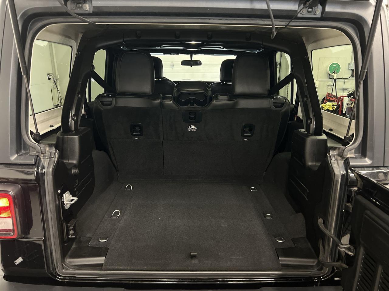 2018 Jeep Wrangler JK Unlimited SAHARA 4X4 | HTD LEATHER | CARPLAY | HARD TOP Photo