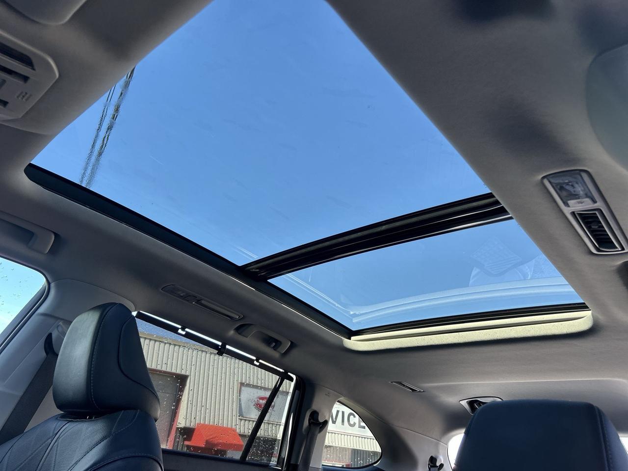 2023 Toyota Highlander HYBRID HYBRID PLATINUM AWD | 7-PASS | LEATHER | PANO ROOF Photo