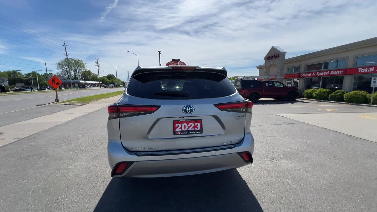 2023 Toyota Highlander HYBRID >>JUST SOLD Photo