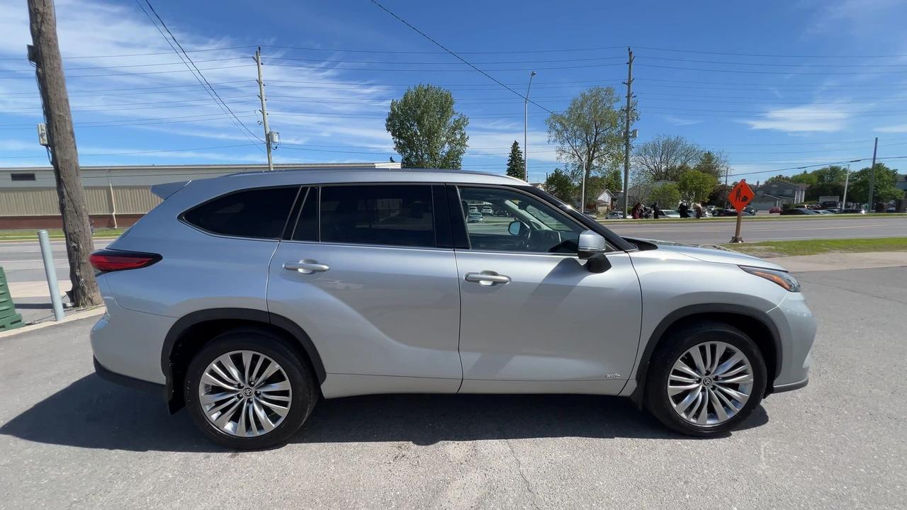 2023 Toyota Highlander HYBRID >>JUST SOLD Photo