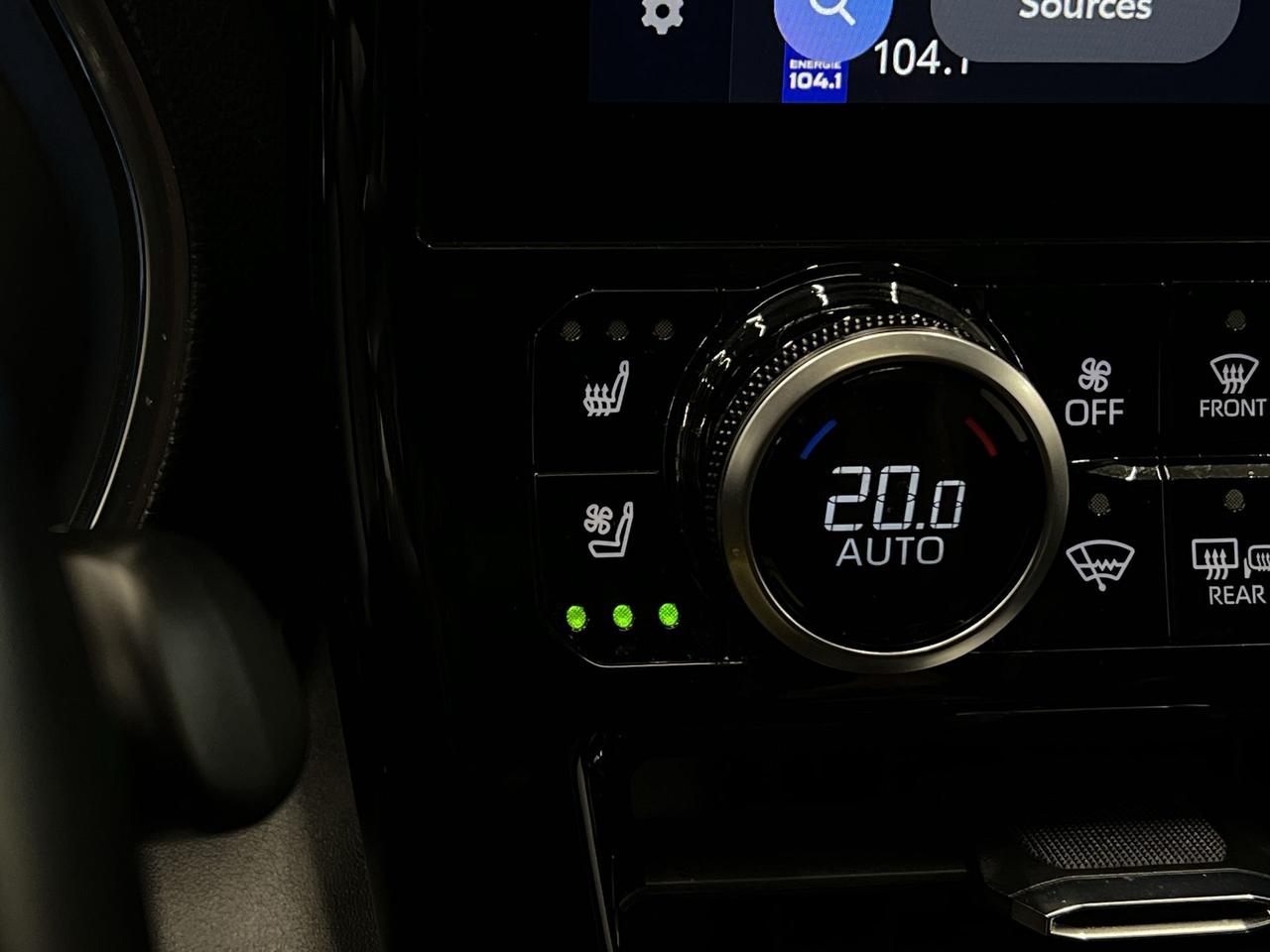 2023 Toyota Highlander HYBRID >>JUST SOLD Photo