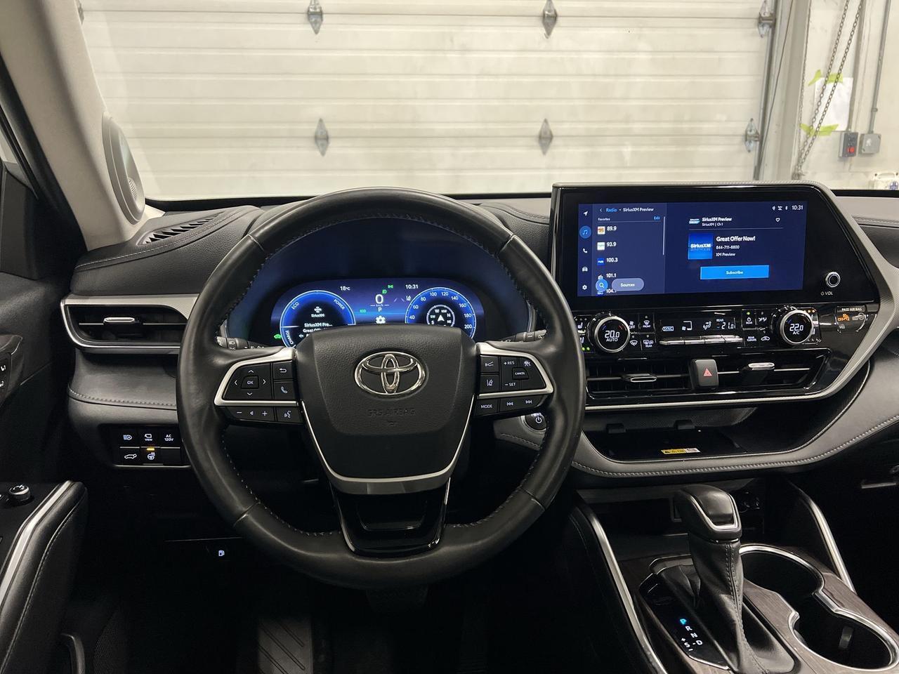 2023 Toyota Highlander HYBRID >>JUST SOLD Photo