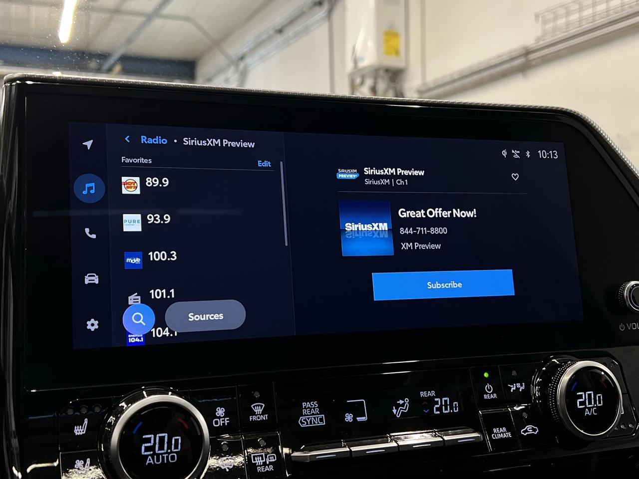2023 Toyota Highlander HYBRID >>JUST SOLD Photo