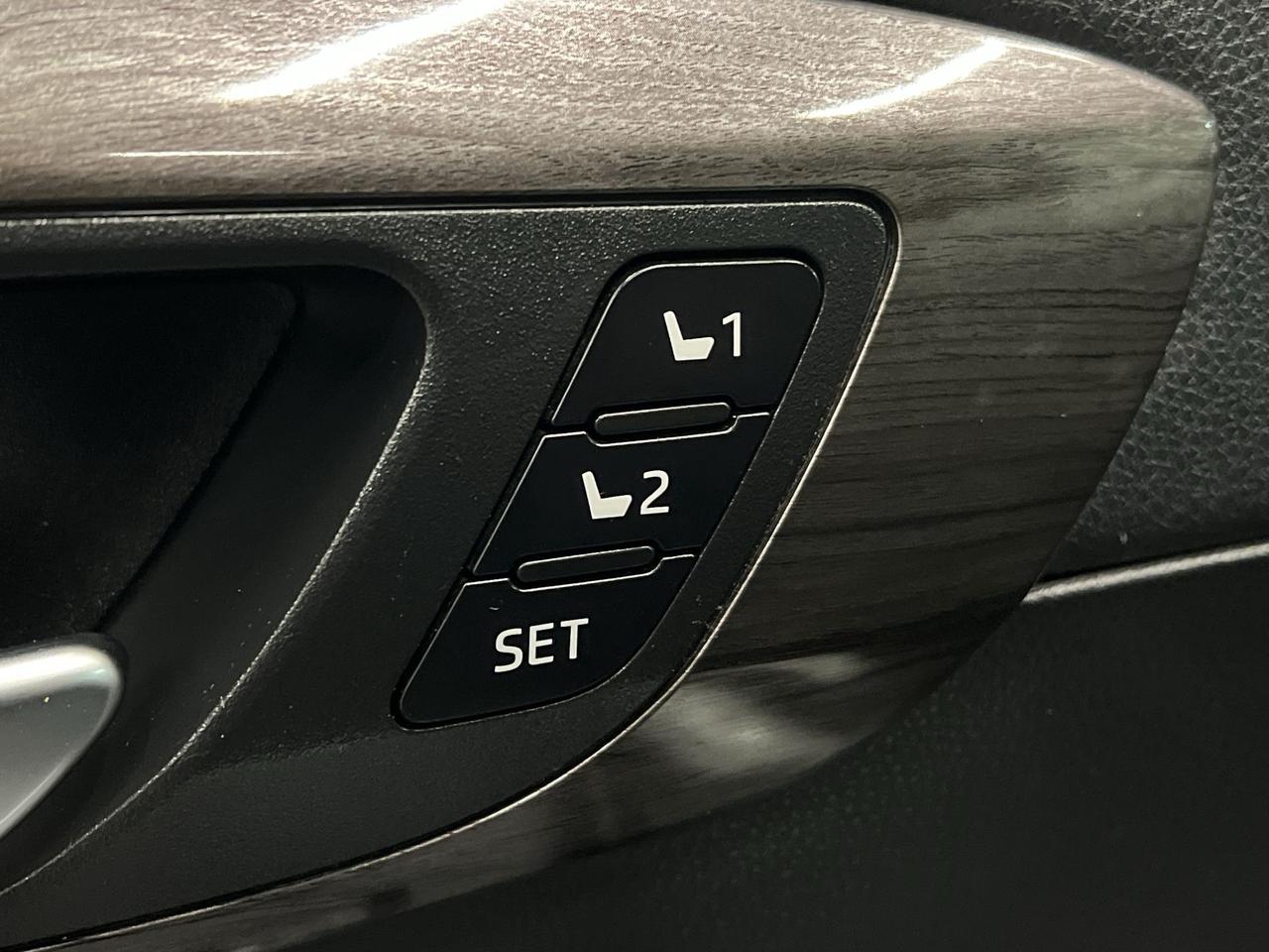 2023 Toyota Highlander HYBRID >>JUST SOLD Photo