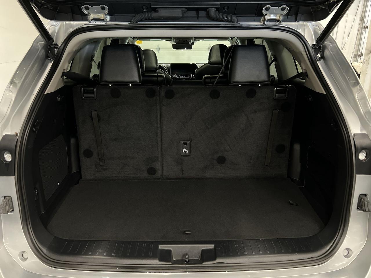 2023 Toyota Highlander HYBRID >>JUST SOLD Photo