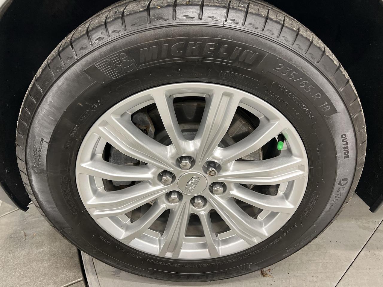 2019 Cadillac XT5 AWD | HTD LEATHER |CARPLAY | ALLOYS | REMOTE START Photo