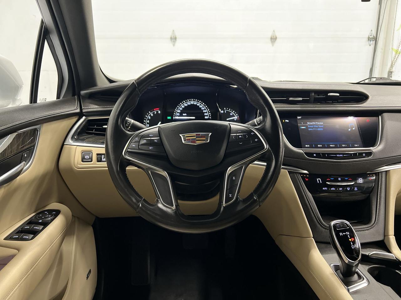 2019 Cadillac XT5 AWD | HTD LEATHER |CARPLAY | ALLOYS | REMOTE START Photo