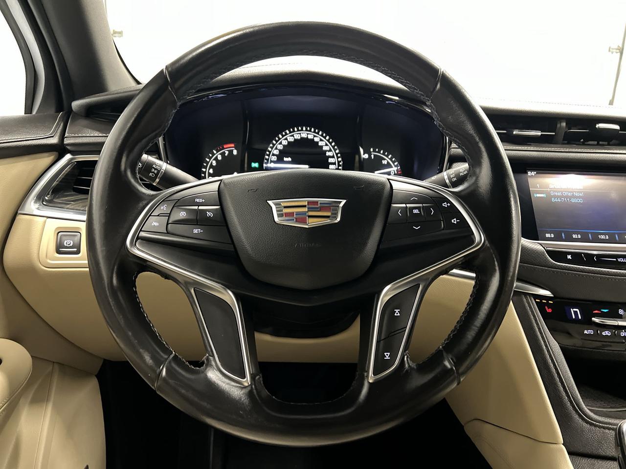2019 Cadillac XT5 AWD | HTD LEATHER |CARPLAY | ALLOYS | REMOTE START Photo