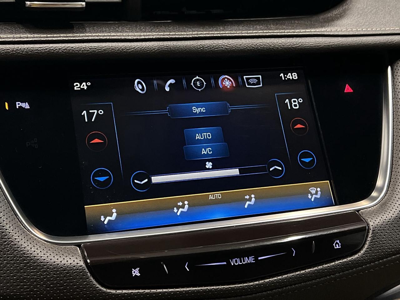 2019 Cadillac XT5 AWD | HTD LEATHER |CARPLAY | ALLOYS | REMOTE START Photo