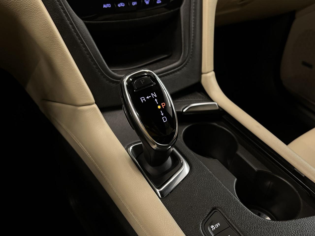 2019 Cadillac XT5 AWD | HTD LEATHER |CARPLAY | ALLOYS | REMOTE START Photo
