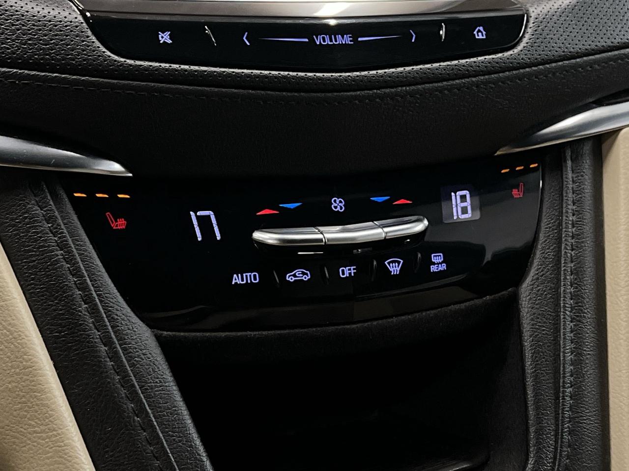 2019 Cadillac XT5 AWD | HTD LEATHER |CARPLAY | ALLOYS | REMOTE START Photo