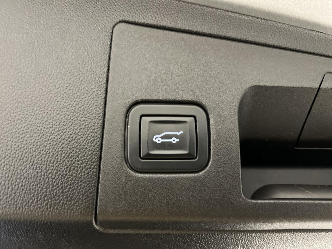 2019 Cadillac XT5 AWD | HTD LEATHER |CARPLAY | ALLOYS | REMOTE START Photo