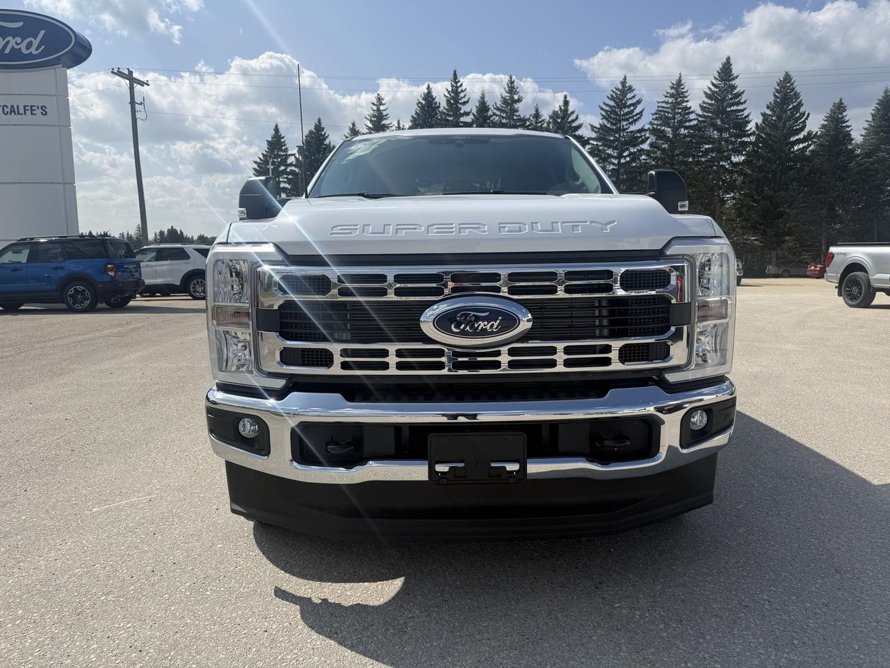 2026 Ford F-250 Super Duty SRW XLT 4WD CREW CAB 6.75' BOX Photo2