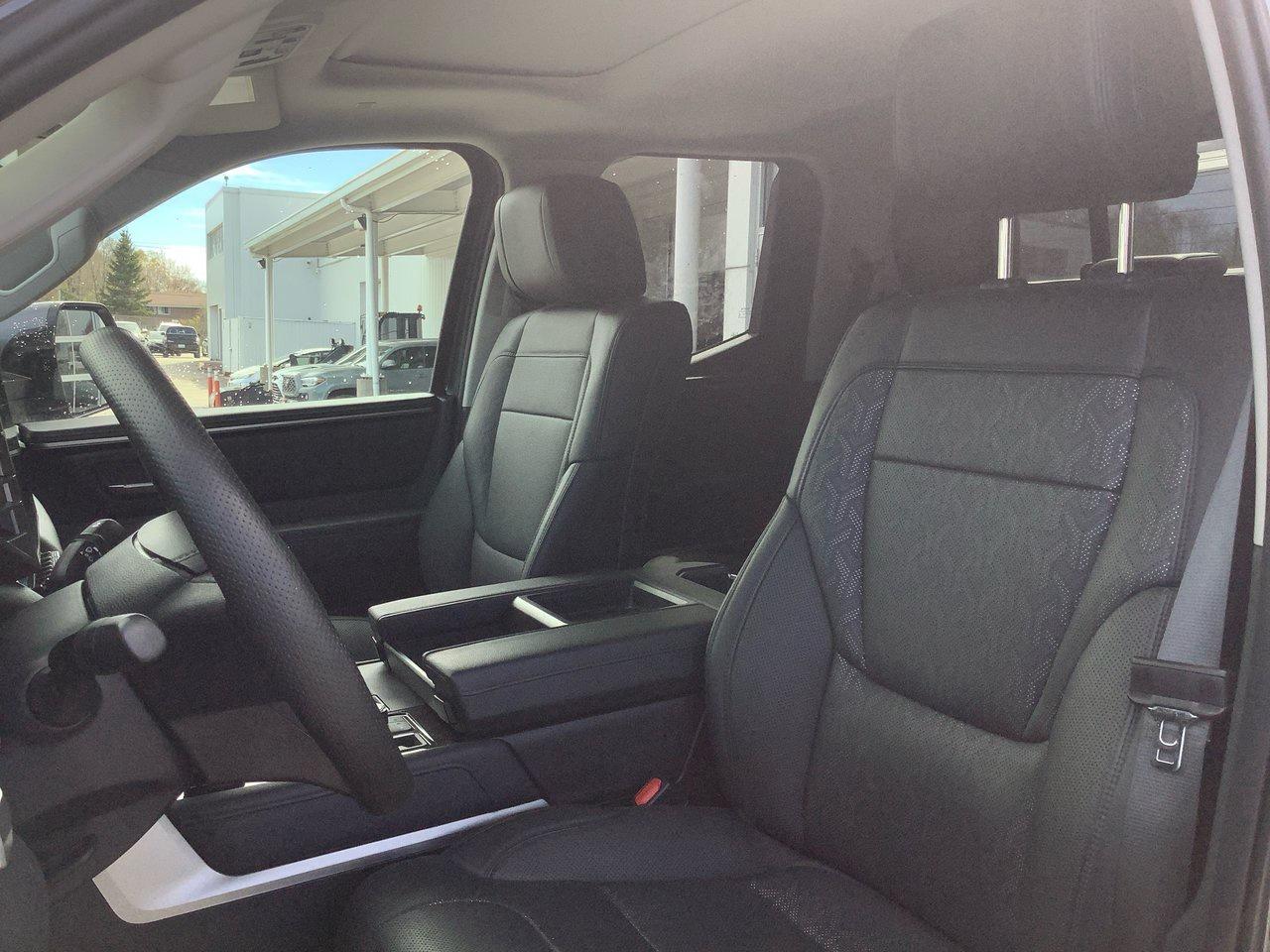 2022 Toyota Tundra LTD TRD DBL Photo