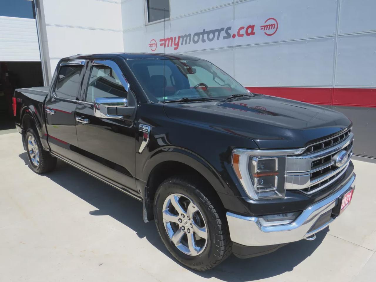 2021 Ford F-150 Lariat | Clean Carfax | 4WD | Tonneau Cover | Trailer Hitch | Leather | Power Seats | Navigation | Heated Seats | Photo