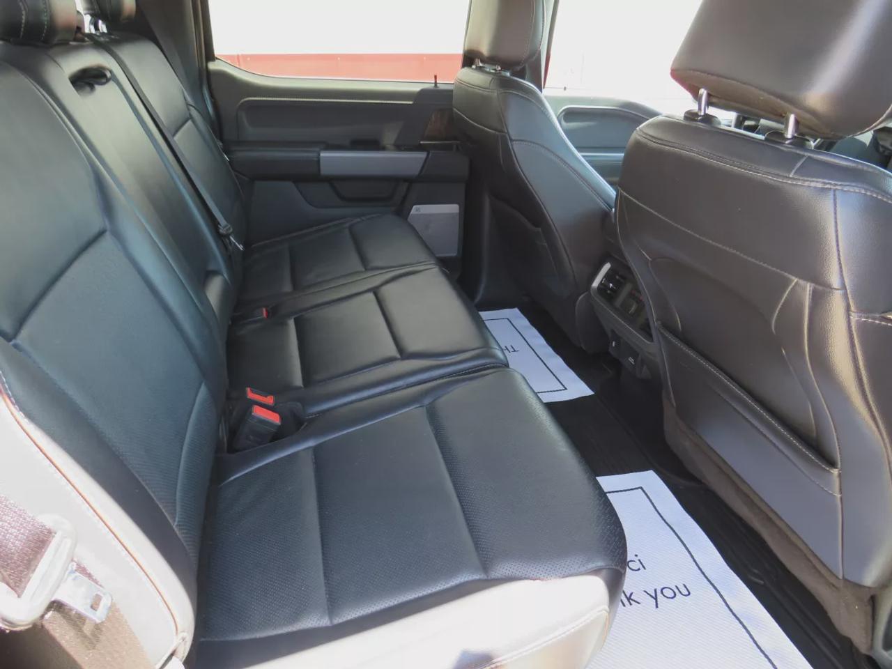 2021 Ford F-150 Lariat | Clean Carfax | 4WD | Tonneau Cover | Trailer Hitch | Leather | Power Seats | Navigation | Heated Seats | Photo