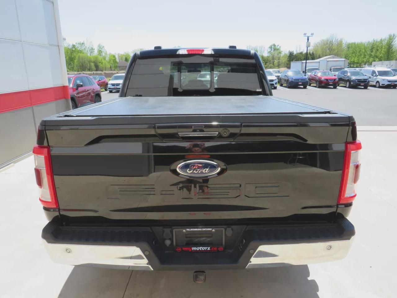 2021 Ford F-150 Lariat | Clean Carfax | 4WD | Tonneau Cover | Trailer Hitch | Leather | Power Seats | Navigation | Heated Seats | Photo