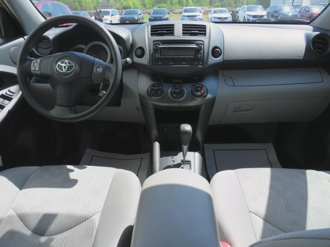 2012 Toyota RAV4 Base | LOW KM!! | Alloy Rims | Cruise Control | AC | CD Player | USB | AUX | Photo