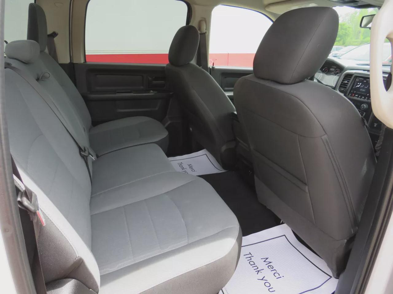2021 RAM 1500 Classic EXPRESS Photo