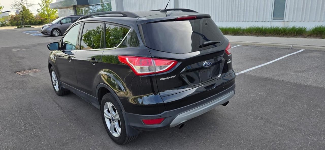 2014 Ford Escape SE 4dr Front-wheel Drive Automatic Photo