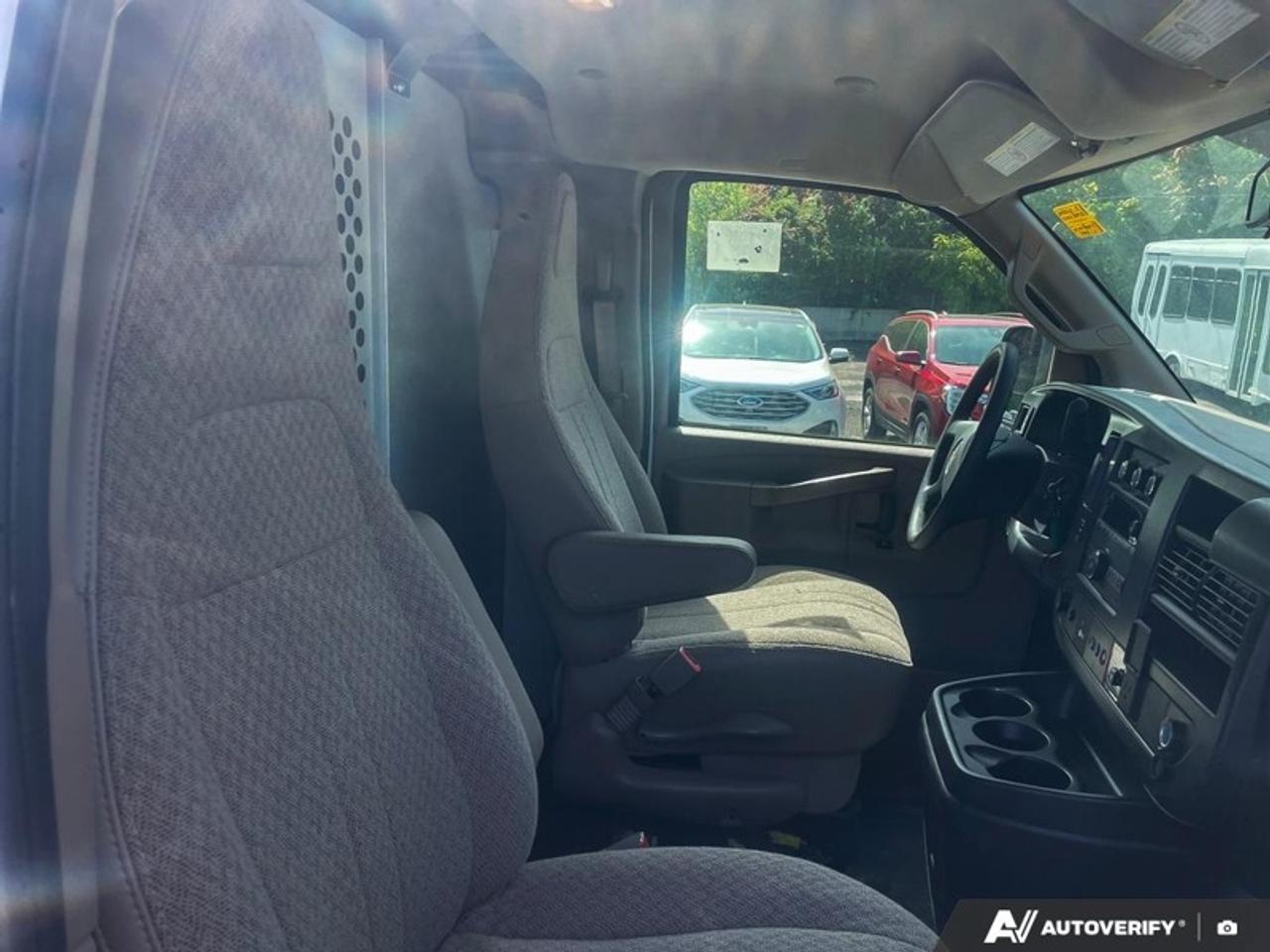 2025 Chevrolet Express Cargo Van 2500 135  EXPRESS, 135" 4.3 V6 Photo