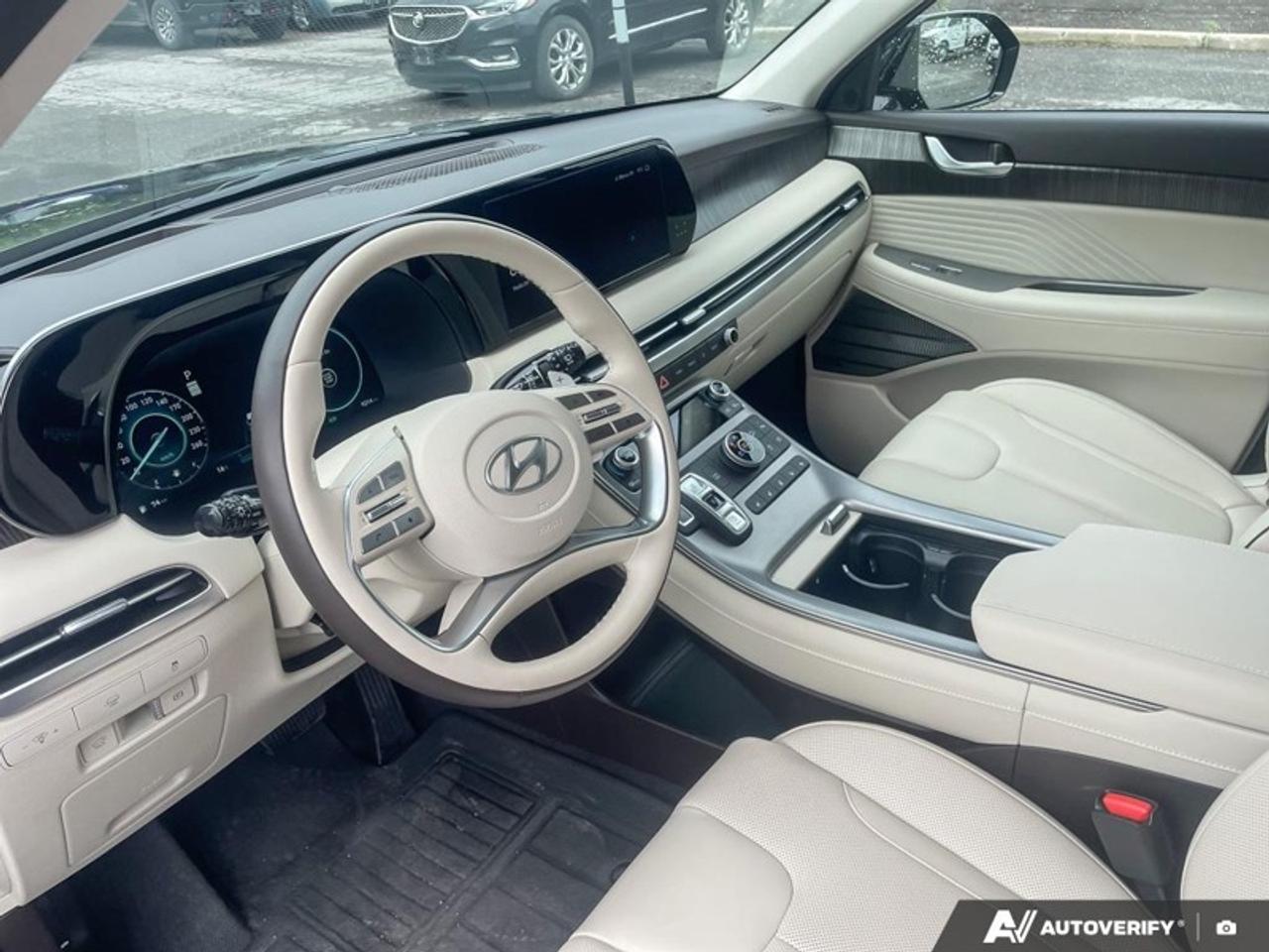 2023 Hyundai PALISADE Ultimate Calligraphy w/Beige 7-Passenger  ULTIMATE CALLIGRAPHY W/BEIGE INTERIOR Photo