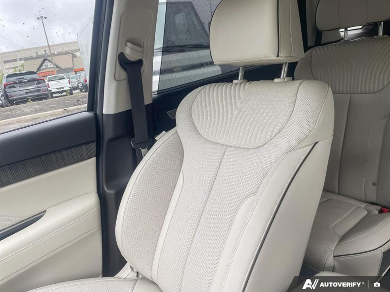 2023 Hyundai PALISADE Ultimate Calligraphy w/Beige 7-Passenger  ULTIMATE CALLIGRAPHY W/BEIGE INTERIOR Photo