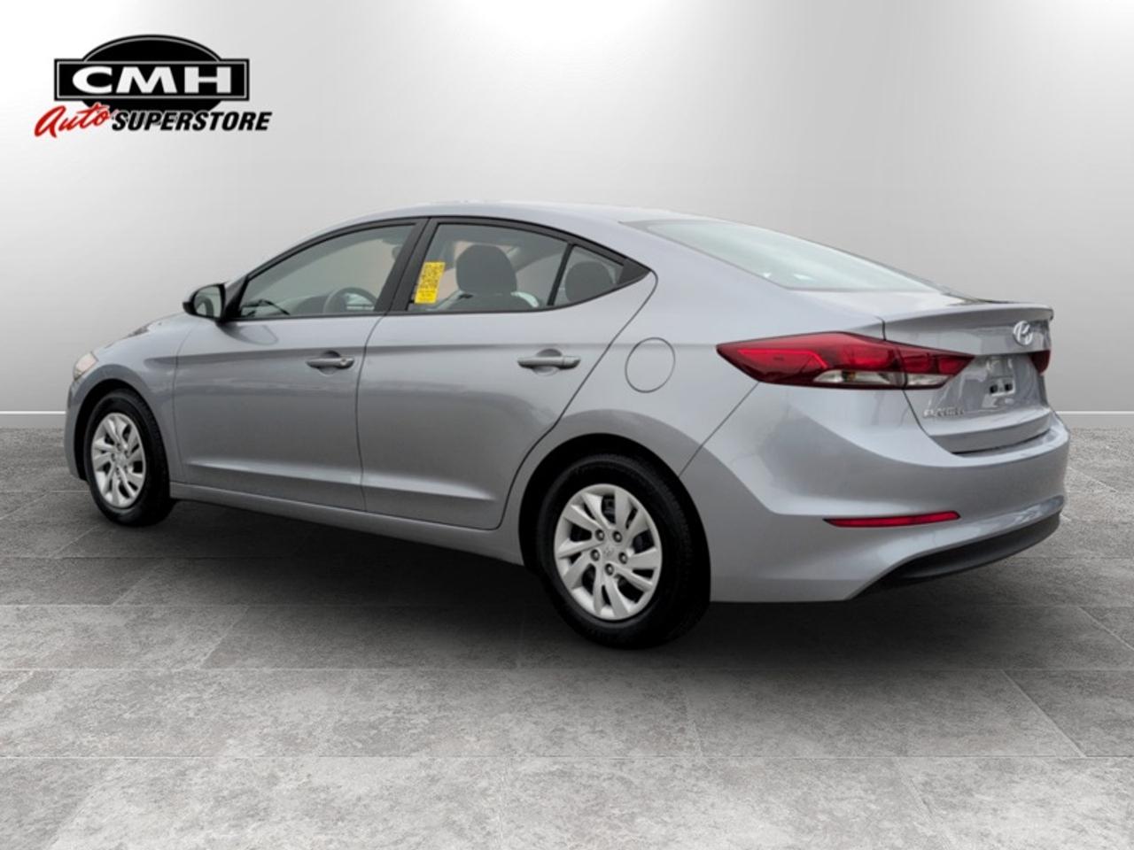 2017 Hyundai Elantra LE  **ULTRA LOW MILEAGE** Photo