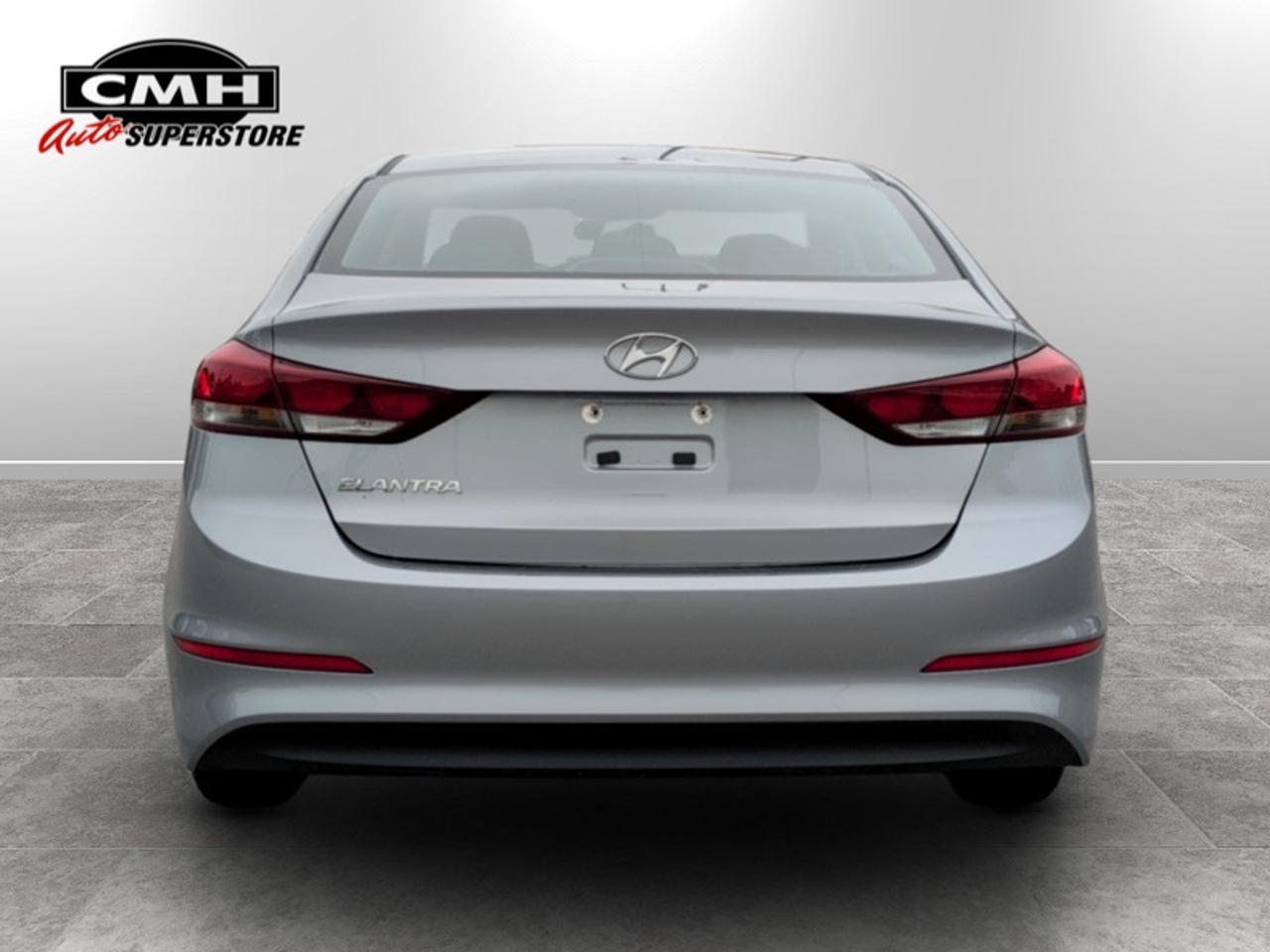 2017 Hyundai Elantra LE  **ULTRA LOW MILEAGE** Photo