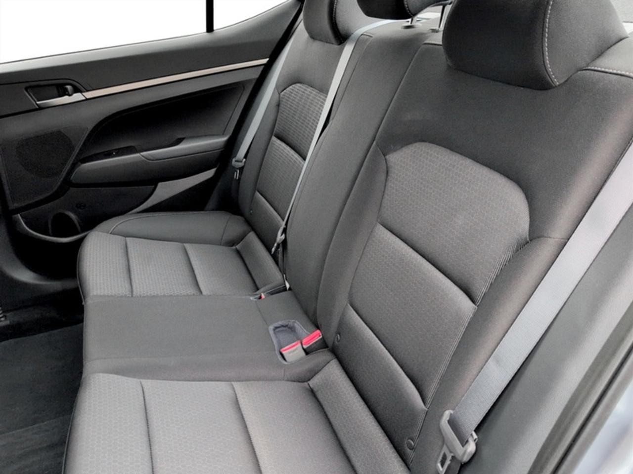2017 Hyundai Elantra LE  **ULTRA LOW MILEAGE** Photo