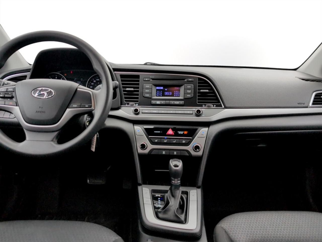 2017 Hyundai Elantra LE  **ULTRA LOW MILEAGE** Photo